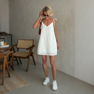 �羳�W�����s�L�ļ���Ʒ�r�К��|�o��V�I������ɫ�@��A���B��ȹŮ