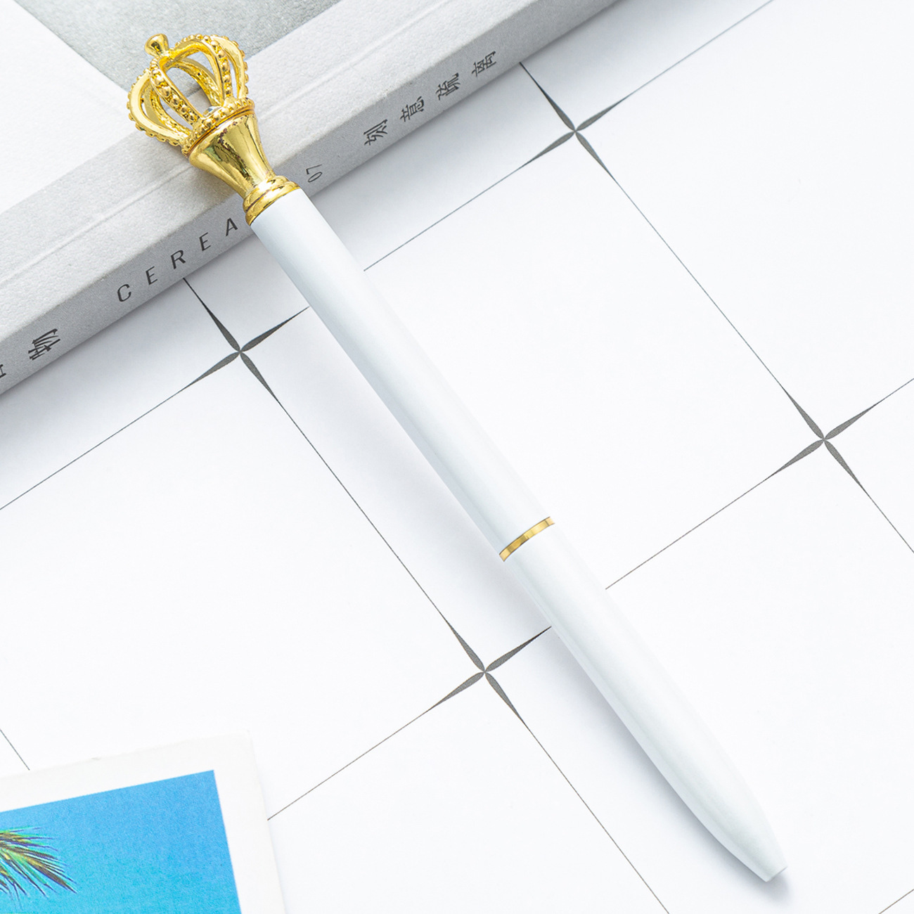 La corona de forma de lápiz de bola de metal de alto valor facial de la niña encantadora clase de regalos grabado nombre del fabricante de lápiz de regalo en stock