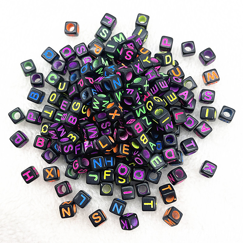 6mmアクリル散珠カラー英語滴油アルファベットビーズDIYアクセサリー子供早教ビーズ