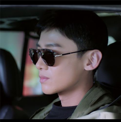  Black Frame Sunglasses Wholesale Men's Full Frame Korean Style Round Face Korean Version Frog-Eyed Glasses