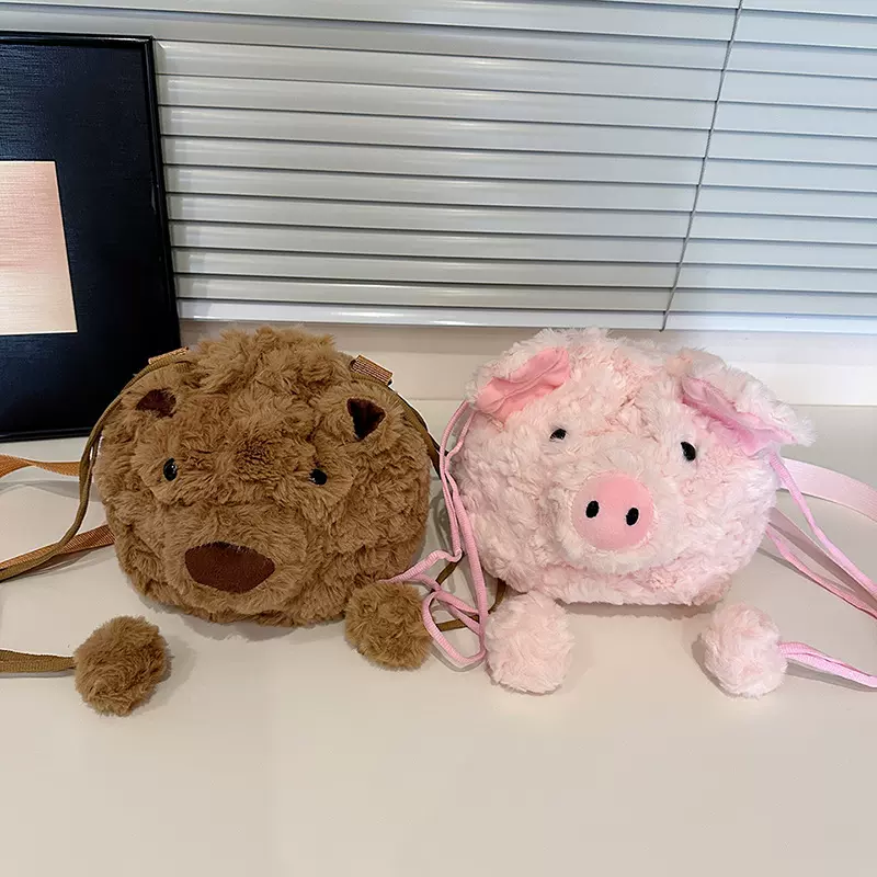 新款网红可爱儿童包包女卡通毛绒小熊斜挎包外出毛绒公仔单肩包