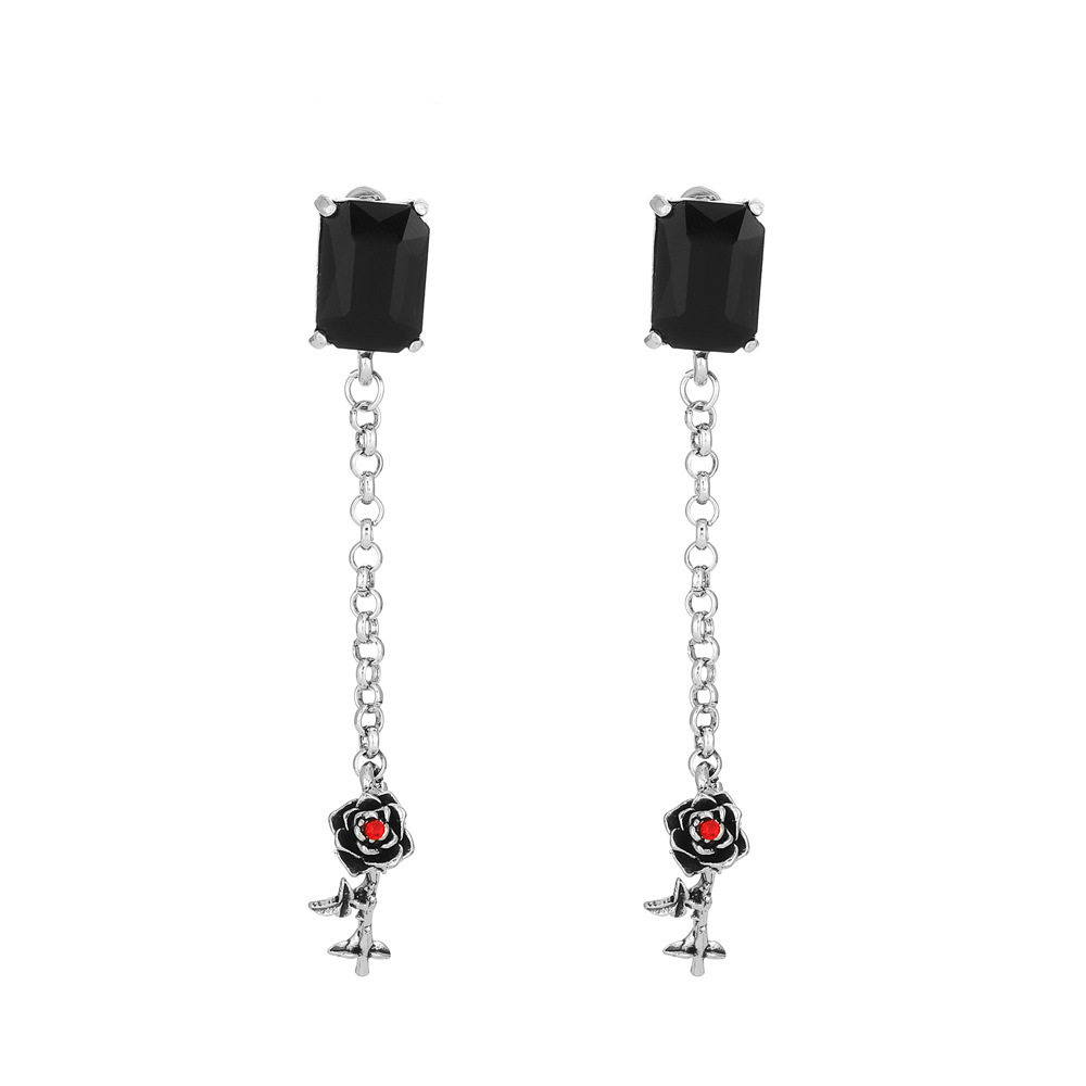 Europeo y americano transfronterizo simple Rosa collar anillo retro simple flor tridimensional pendientes de clip de oreja traje de San Valentín