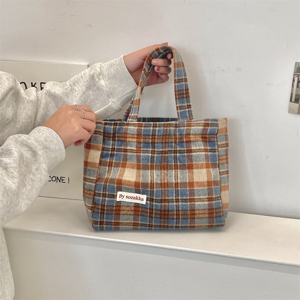 311021 Simple ins retro style woolen multi-color handbag for women, 2023 new checkered autumn and winter women's bag undefined