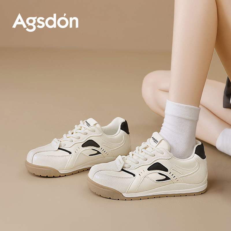 Zapatos blancos de fondo grueso para mujeres 2025 nuevos zapatos de entrenamiento de invierno gigantescos y zapatos de skate casuales de lana