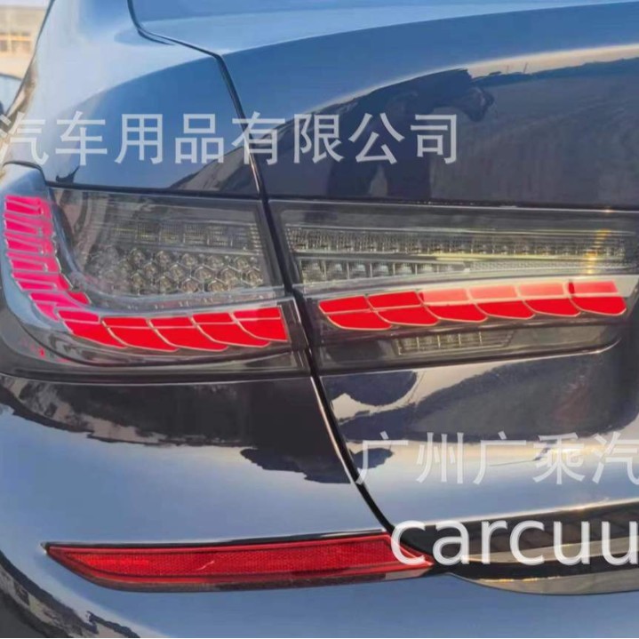 Aplicable a BMW tres series 20-22 LED luz trasera conducción freno marcha atrás dirección cuatro-función luz trasera