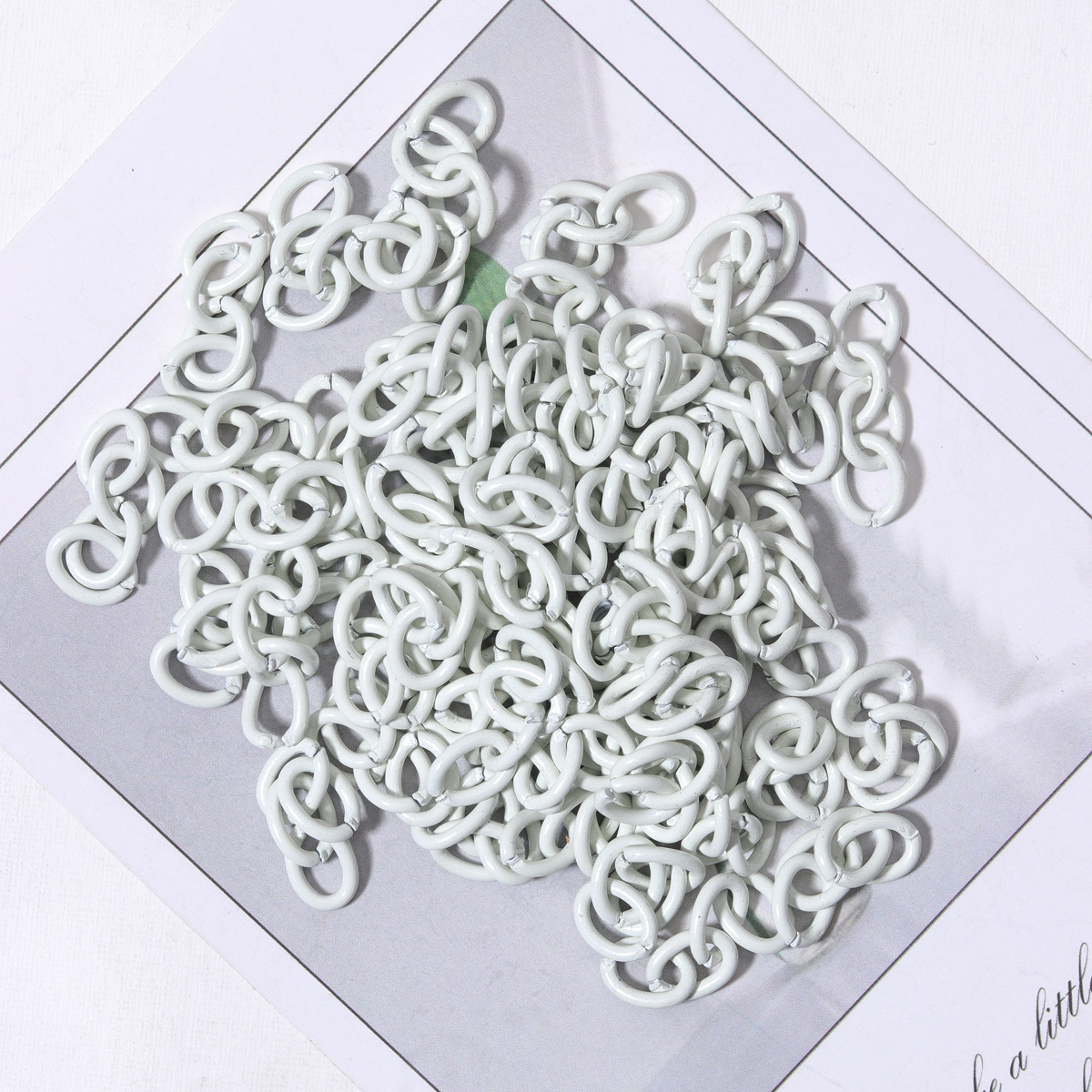 106#Milk white/4-link chain