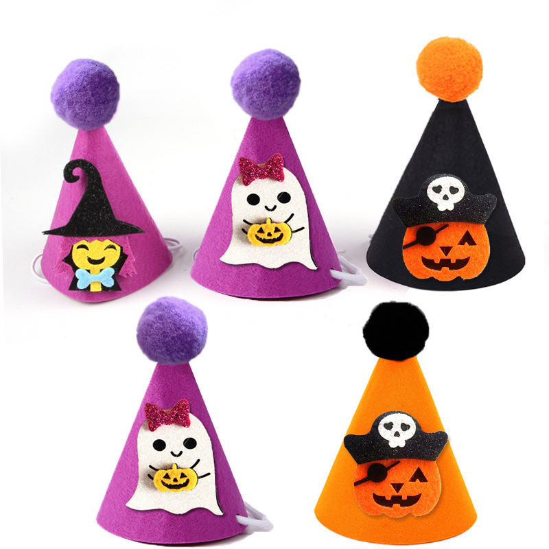 国境を越えたハロウィーンペットは帽子を飾ってペットの帽子を飾って道具のお化け祭りを飾る|undefined