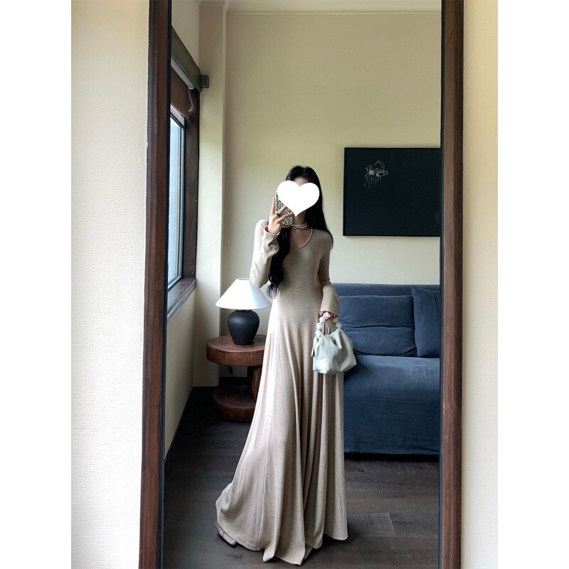 Icelolly Super Stylish Waist-Cinching Long-Sleeve Knitted Base Dress for Women, Spring 2026, Slim-Fit Long Dress Icelolly Super Stylish Waist-Cinching Long-Sleeve Knitted Base Dress for Women, Spring 2026, Slim-Fit Long Dress