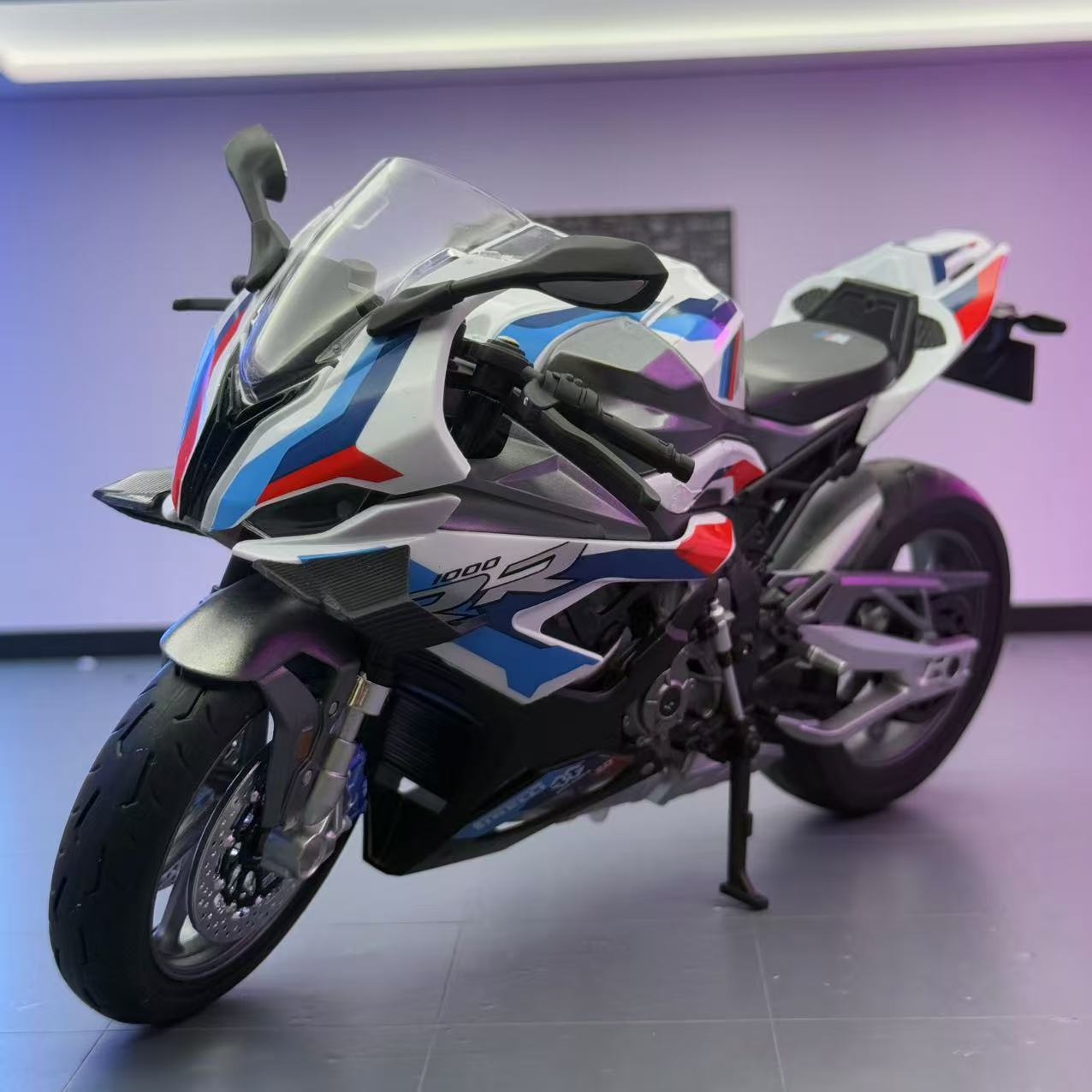 Modelo de coche Huayi 1 a 9 Baoma M versión doble R1000 aleación modelo de motocicleta decoración iluminación juguetes para niños