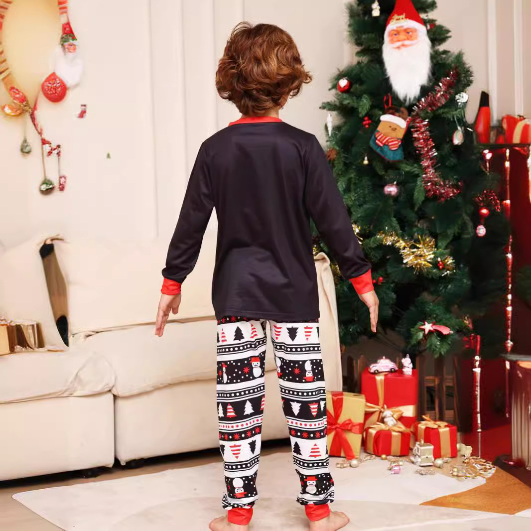 Weihnachtsalphabet Cartoon Schneeflocke Weihnachtsfamilienkleid bedrucktes Heimkleid Pyjama_voghion.com