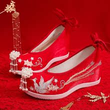 结婚婚鞋女冬季加绒红色汉服绣花鞋明制内增高古风布鞋