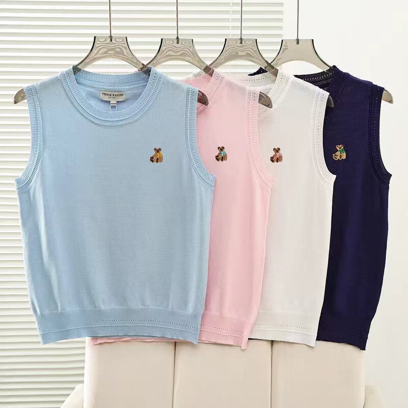 2026 New Summer Style College Style Embroidered Round Neck Sleeveless Knitted Sweater Vest Vest for Women Ttkn2624Cee 2026 New Summer Style College Style Embroidered Round Neck Sleeveless Knitted Sweater Vest Vest for Women Ttkn2624Cee