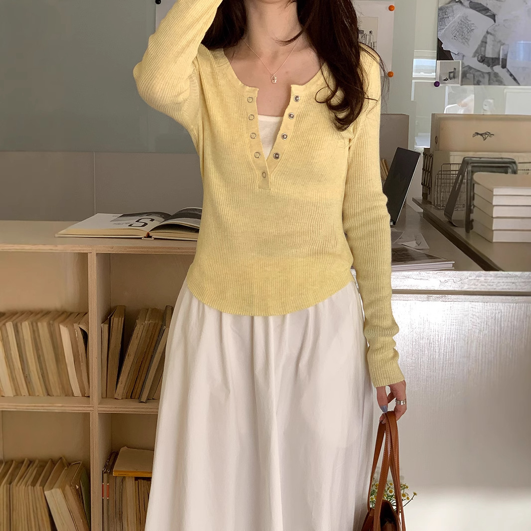 Korean Style Fake Two-Piece Knit Sweater for Women, Spring 2026 New Model, Slim Fit, Versatile Long-Sleeve Base Shirt Top