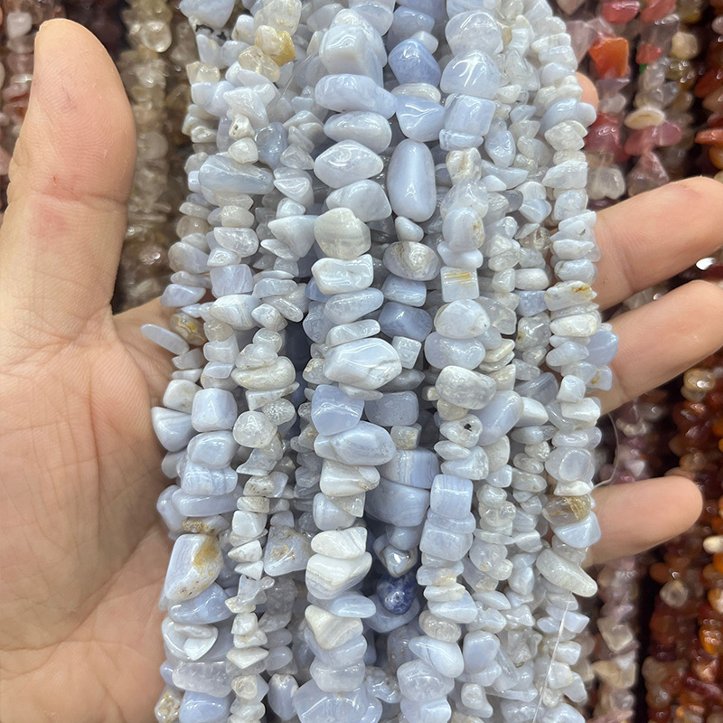 A piece of natural purple agate is about 80cm