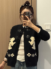 美式甜美可爱兔子圆领毛衣女春秋新款慵懒风宽松牛角扣开衫上衣冬