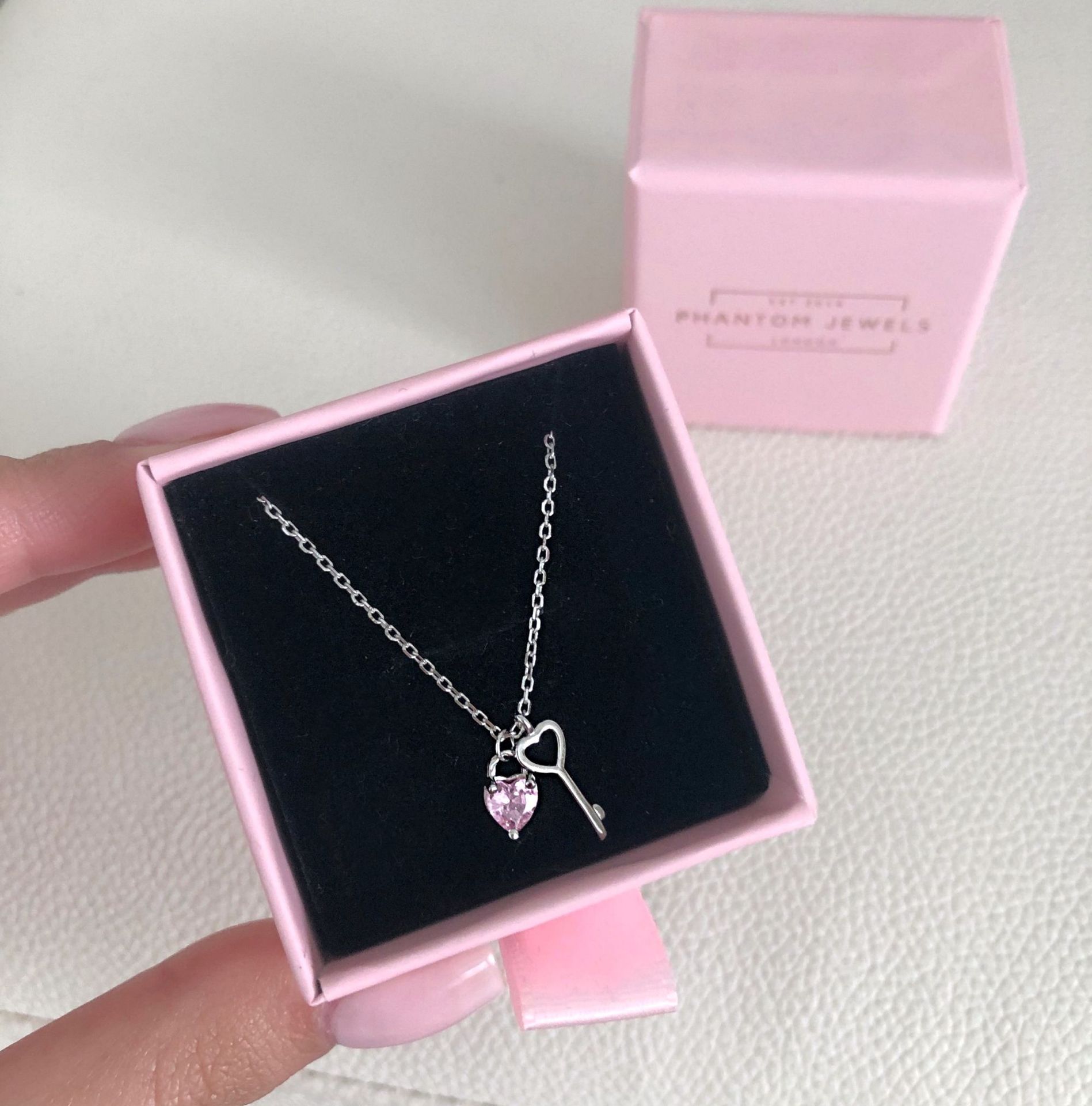 8g Weight Copper Pendant Material Zircon Inlay Material Pendant Necklace Classification Copper Chain Material 1 Piece Quantity Holiday, Daily Occasion Copper Material Heart Shape Pattern Women's Gender Plating, Inlay Design Cute, Sweet Style Copper Plating Inlay Heart Shape Zircon Pendant Necklace 11