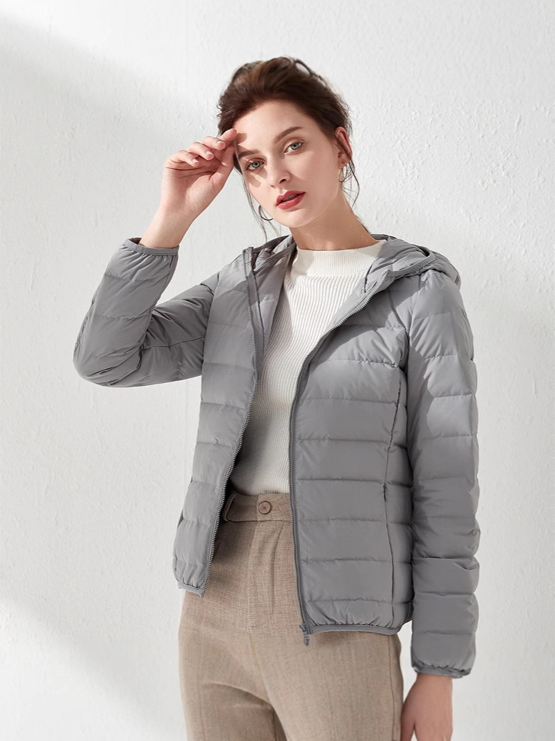 Nueva chaqueta de plumón ligera para mujeres corta con capuz de cuello delgada sin costuras de punto de mujer chaqueta ligera de tamaño grande image 3