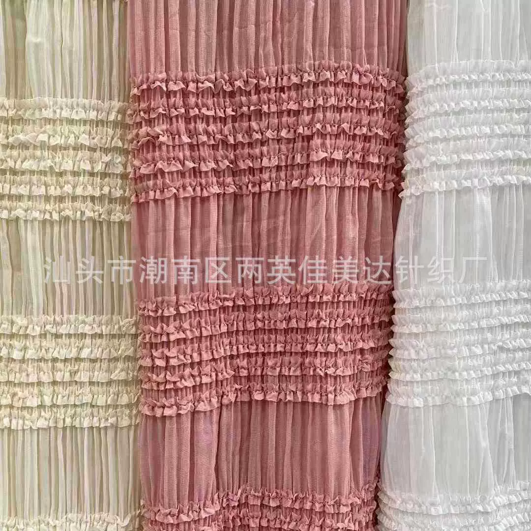 雪纺布弹力褶皱设计钩花刺绣面料厂家直销小清新轻薄吊带衫绣花布