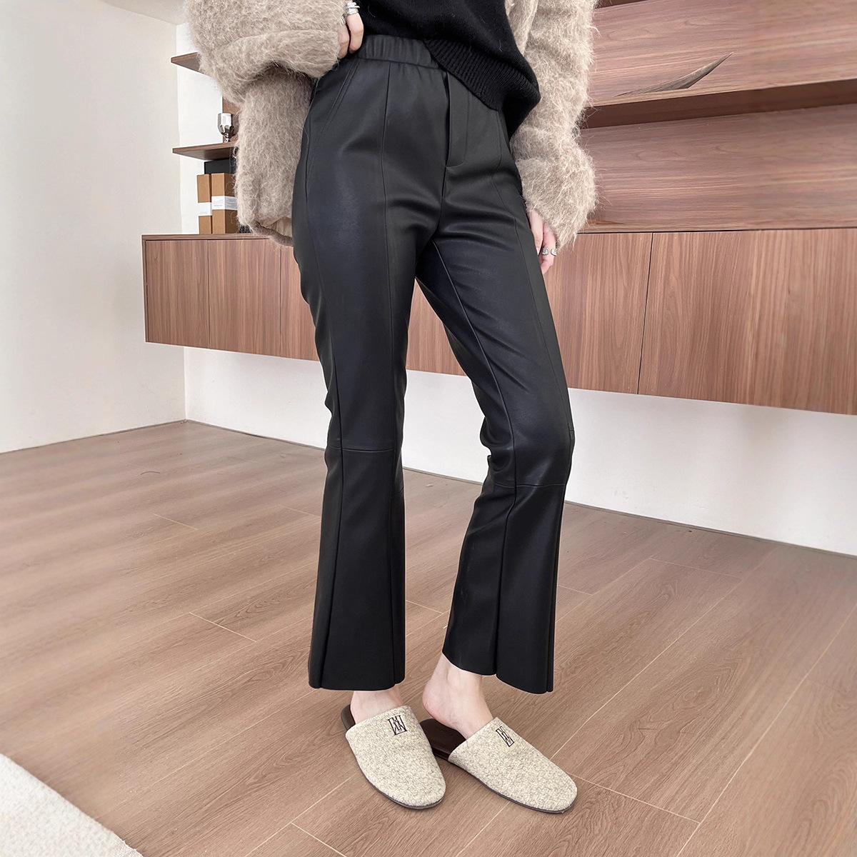 GRACETINAHOO冬新法式重工立裁分割线通勤简约微喇九分皮裤KA769