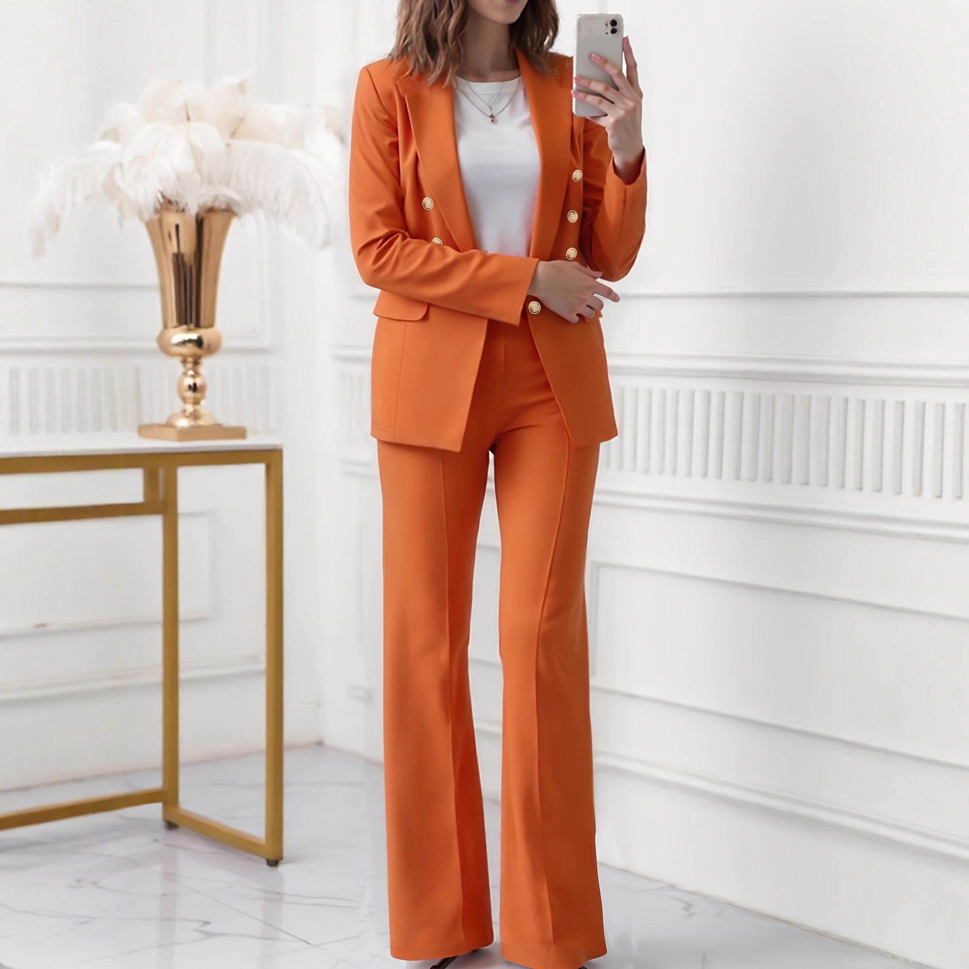 Dameskleding: effen blazer met knoopsluiting, hoge taille, flatterende broek, formele pakset_voghion.com
