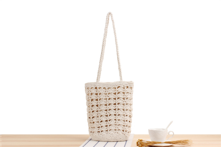 Women's Medium Cotton Rope Solid Color Vacation Beach Weave Bucket String Straw Bag display picture 2