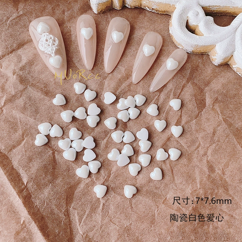 Белая жемчужная керамика любовь маникюра