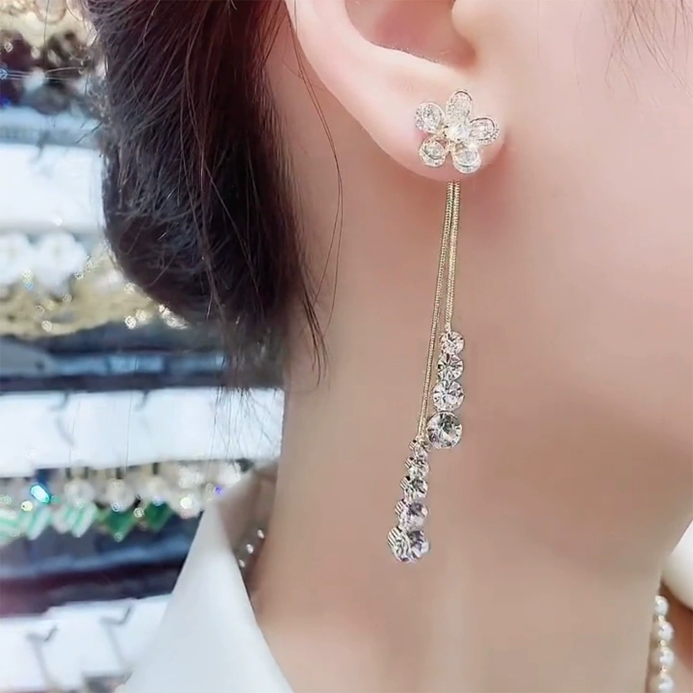Серьги с серебряной иглой и кисточками, стиль light luxury, высококачественный стиль, яркий запоминающийся стиль, цветочные мотивы, образец серебра 925, двойное ношение