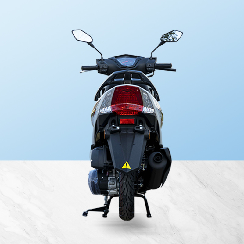 motocicleta transfronteriza de dos ruedas rusa todavía lidera camión de combustible adulto de alta velocidad locomotora de combustible de viajes scooter de combustible