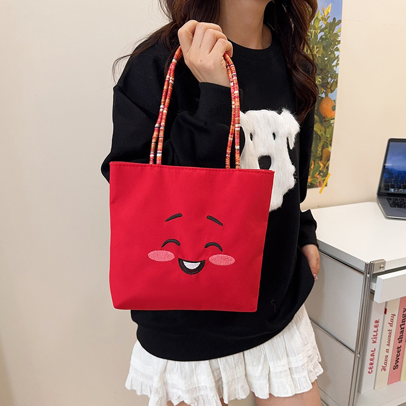 ball chain刺绣单肩包尼龙布卡通斜挎包百搭时尚手提包大容量女包