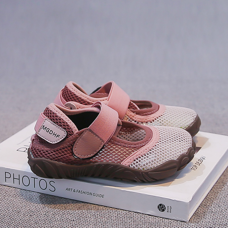Zapatos de playa de moda para niñas versátiles 2026 verano nuevos zapatos de retroceso antideslizantes para niños sandalias al aire libre para niños zapatos individuales image 9