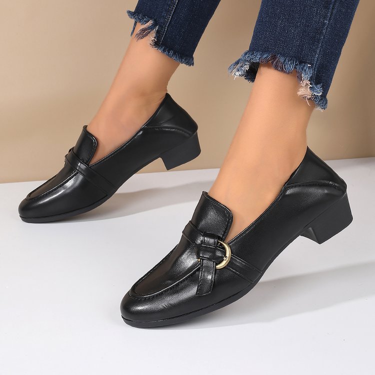 estilo británico zapatos de estilo de moda de tacones gruesos Lefour para mujeres 2025 nuevos zapatos de cuero de un solo zapato para mujeres