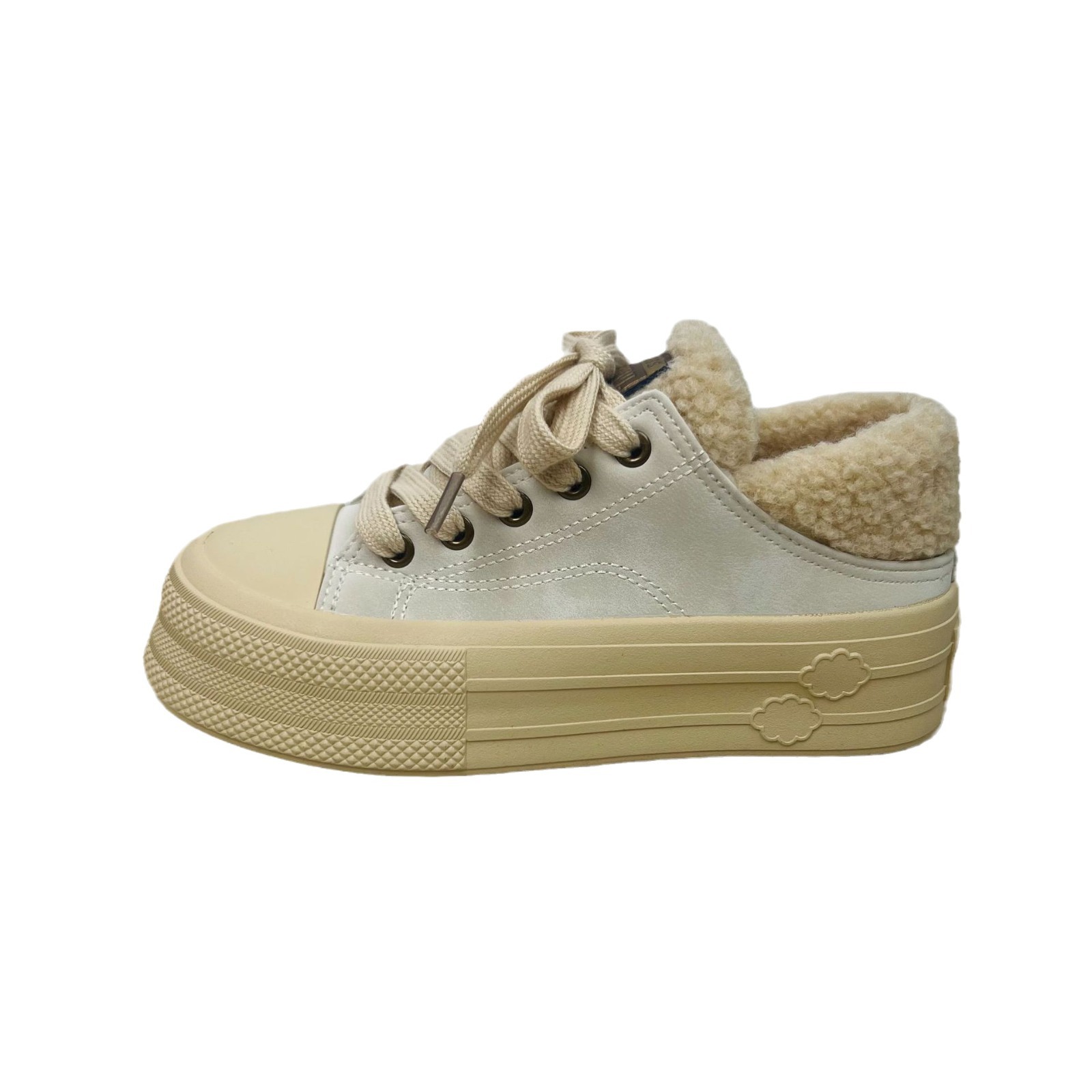 Zapatos blancos de paso con forro polar de invierno para mujeres 2023 nuevos zapatos de lona cálidos bajos para mujeres estilo coreano zapatos de algodón Harajuku de todo fósforo