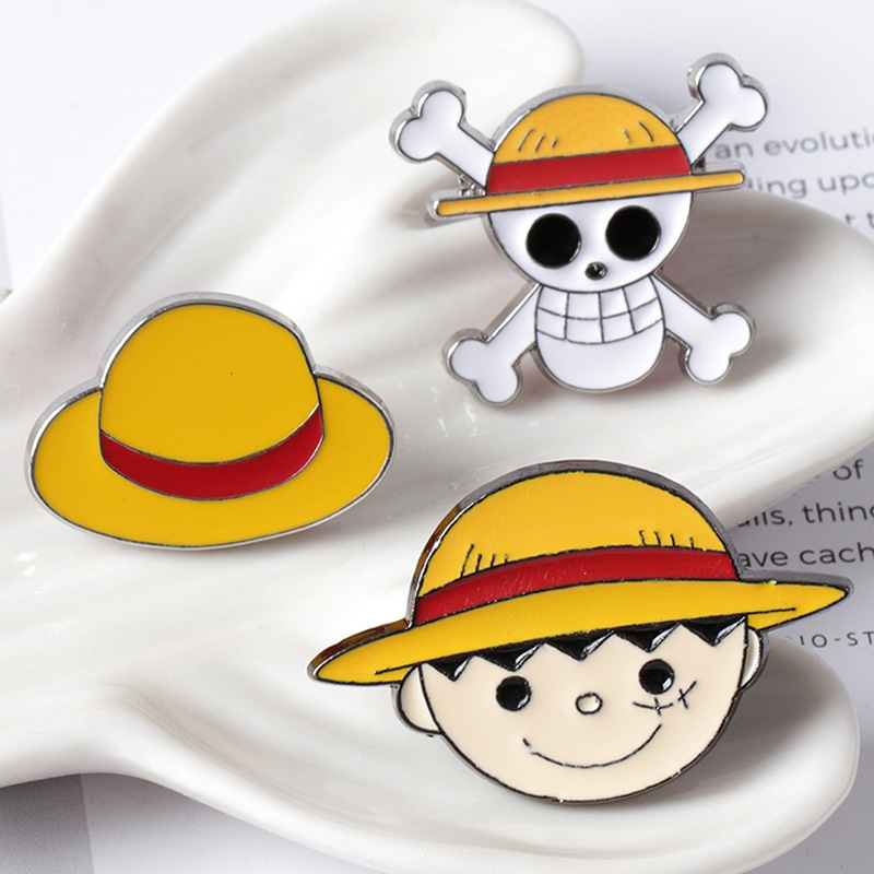 Factory Outlet One Piece Lufei with Straw Hat Brooch Support Group Metal Cartoon Pin Badge Bag Decoration