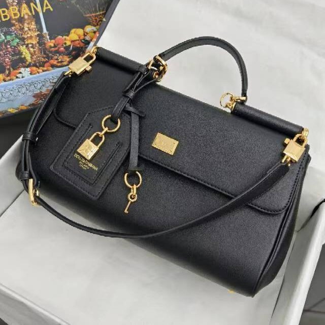 New Style Underarm Bag, Fashionable and Versatile, High-Looking Women's Bag, Portable Commuter Bag, Dolce & Gabbana Shoulder Bag