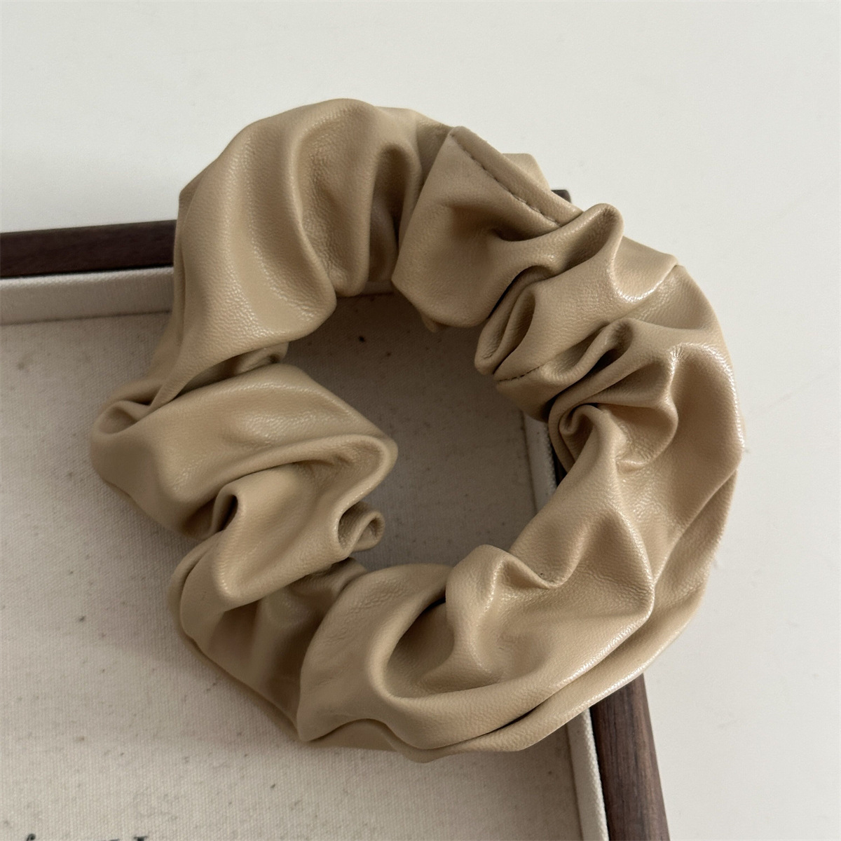 Δερμάτινο δαχτυλίδι για το παχύ έντερο υψηλής ποιότητας, μεγάλο, μικρό μέγεθος, δαχτυλίδι μαλλιών, απαλό καφέ, σειρά αλογοουρά, μαλλιά με στρογγυλή κεφαλή, αξεσουάρ μαλλιών, σχοινί, νέο_voghion.com