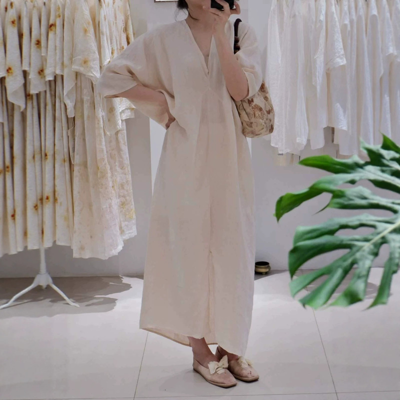 Hemp Dress with V-Neck, Dropped Shoulders, Batwing Sleeves, Front Slit, Fashionable, Versatile, Loose Fit, Slimming, Solid Color Dress for Women Hemp Dress with V-Neck, Dropped Shoulders, Batwing Sleeves, Front Slit, Fashionable, Versatile, Loose Fit, Slimming, Solid Color Dress for Women
