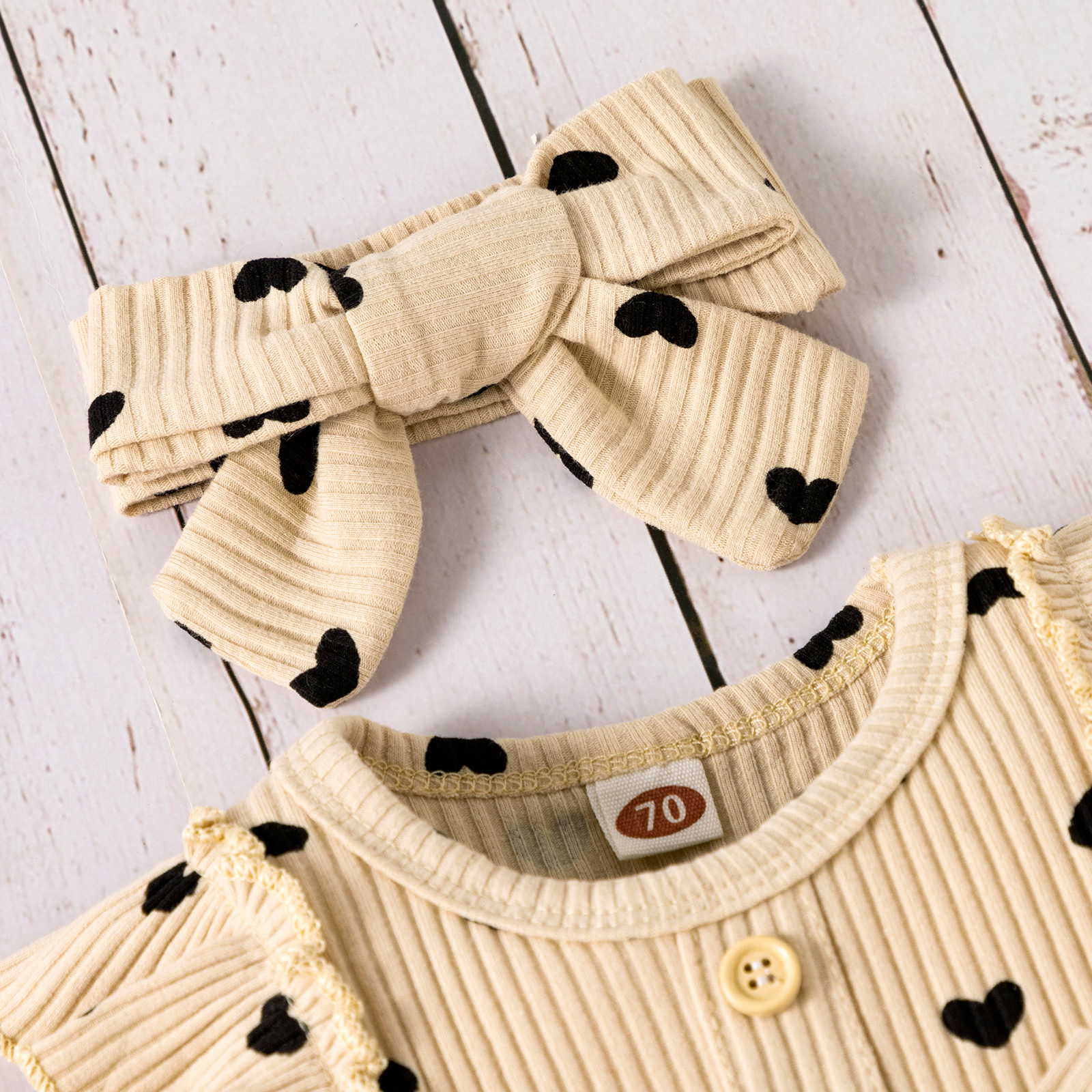 Fashion Solid Color Flower Button Baby Clothing Sets display picture 12