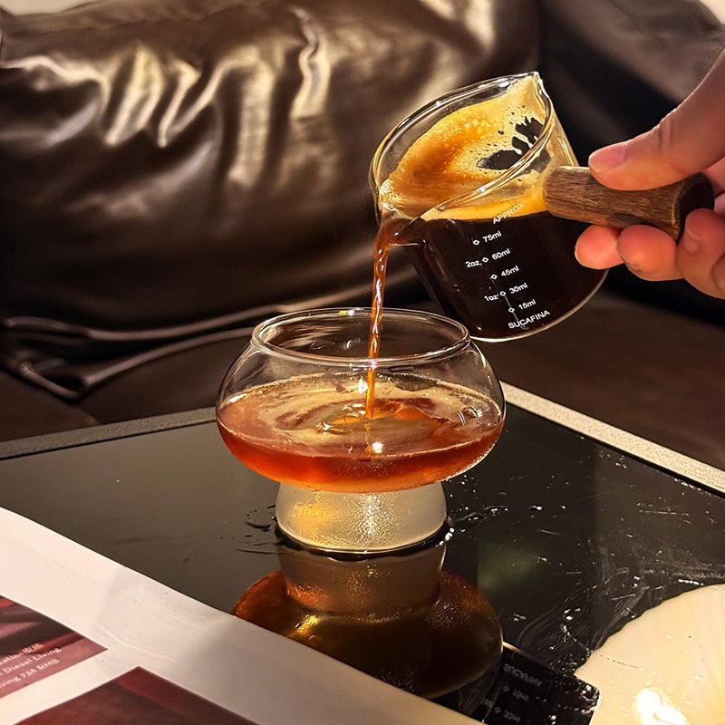 Creativa y encantadora taza de hongos, taza de vidrio transparente, taza de café de pequeña capacidad, taza de latte, taza de hielo, taza de extracto frío, taza especial