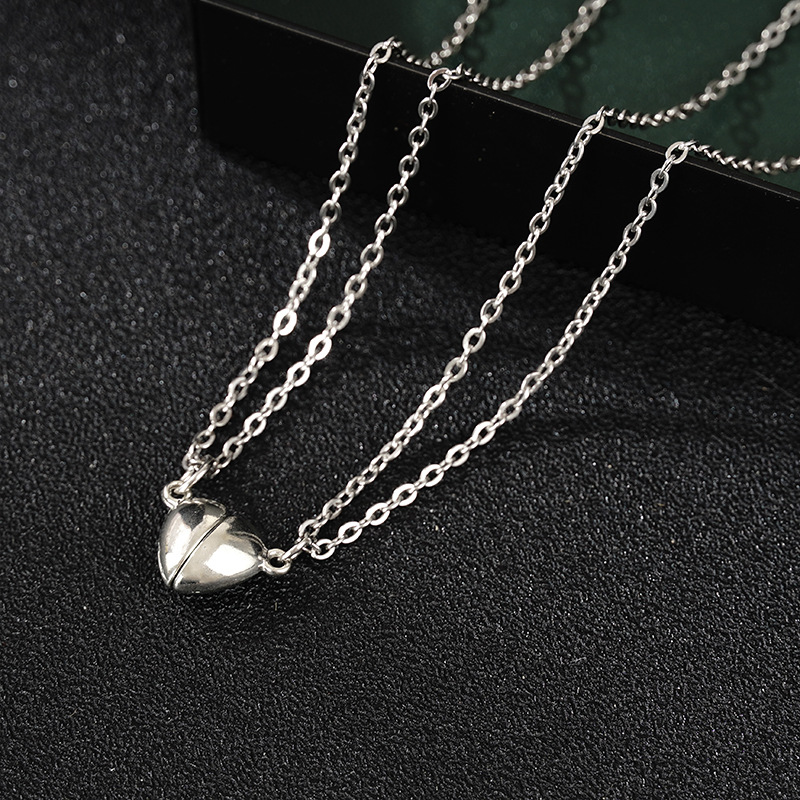 201 Stainless Steel, Alloy, Magnet Material Heart Shape Pattern Simple Style Heart Shape 201 Stainless Steel Alloy Magnet Cable Chain Pendant Necklaces Wholesale
