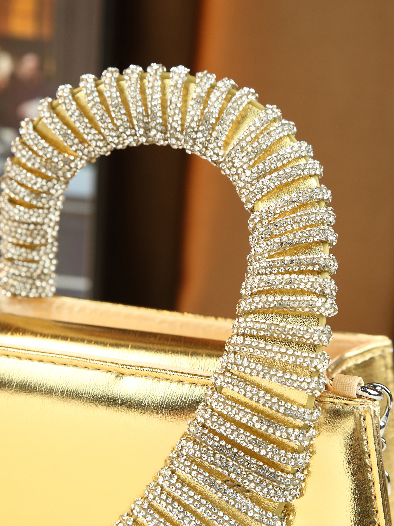 Elegante borsa a mano di lusso tempestata di diamanti, borsa quadrata da donna finemente realizzata per feste, con catena, da portare a tracolla o a spalla._voghion.com