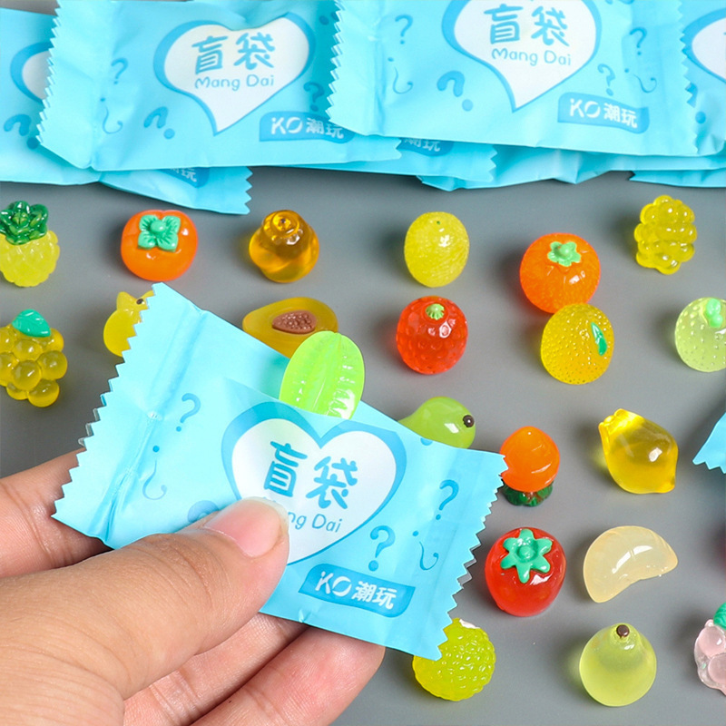 夜光小乌龟卡皮巴拉哪吒小盲袋diy饰品玩具水果崽崽小摆件批发|undefined