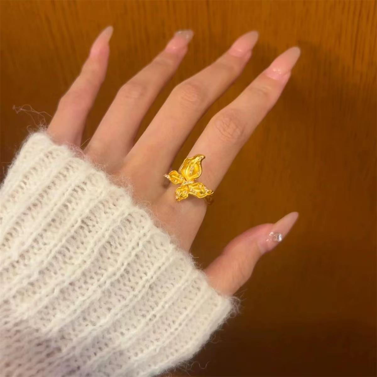 Chinese paleisstijl vlinderring voor dames met diamanten_voghion.com