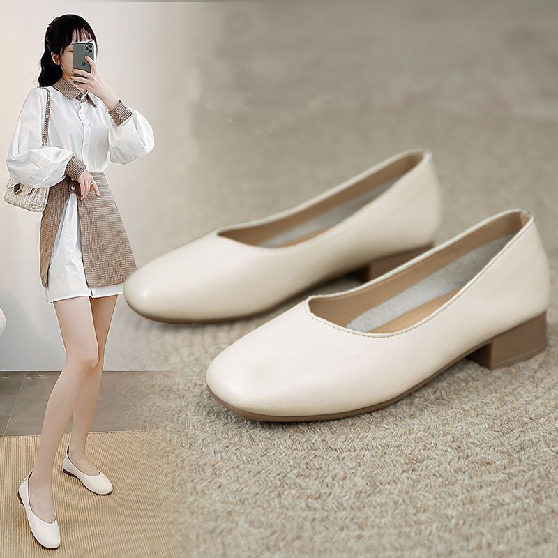 2026 verano nuevo estilo de zapatos de cuero de talón bajo con una sola zapata de cuero suave