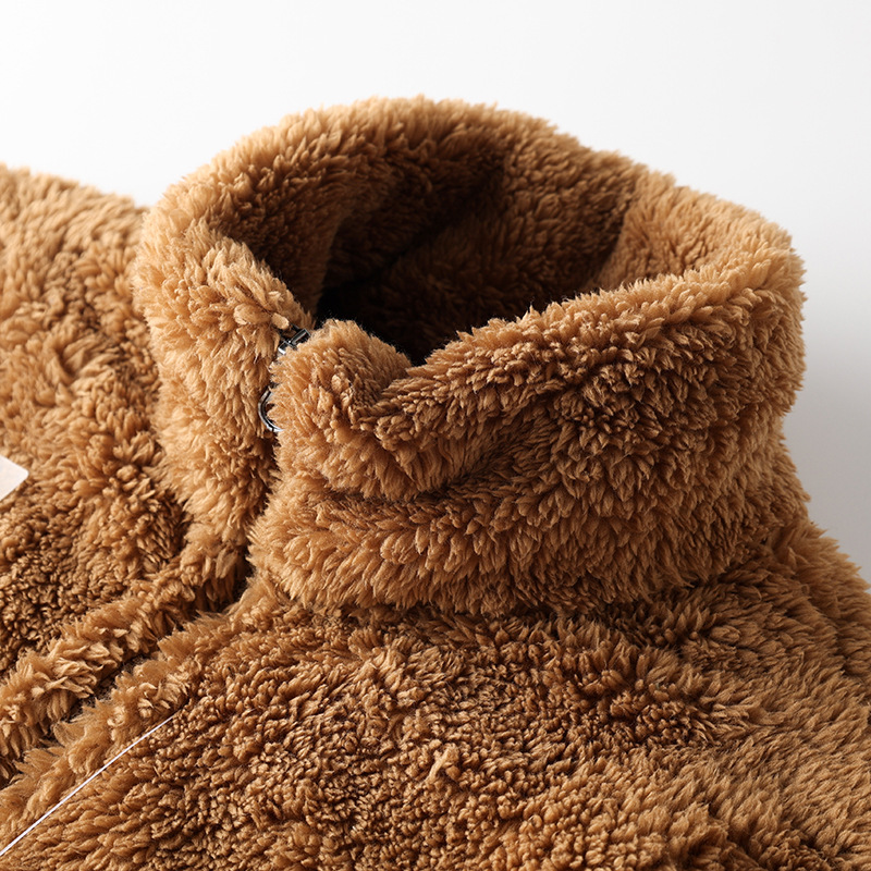 試着室 ~ 両面の珊瑚の絨毯の冬のタイプの男性の立襟とベルベットの保温は絨毯の揺れる粒の絨毯のカジュアルなコートをつかみます。