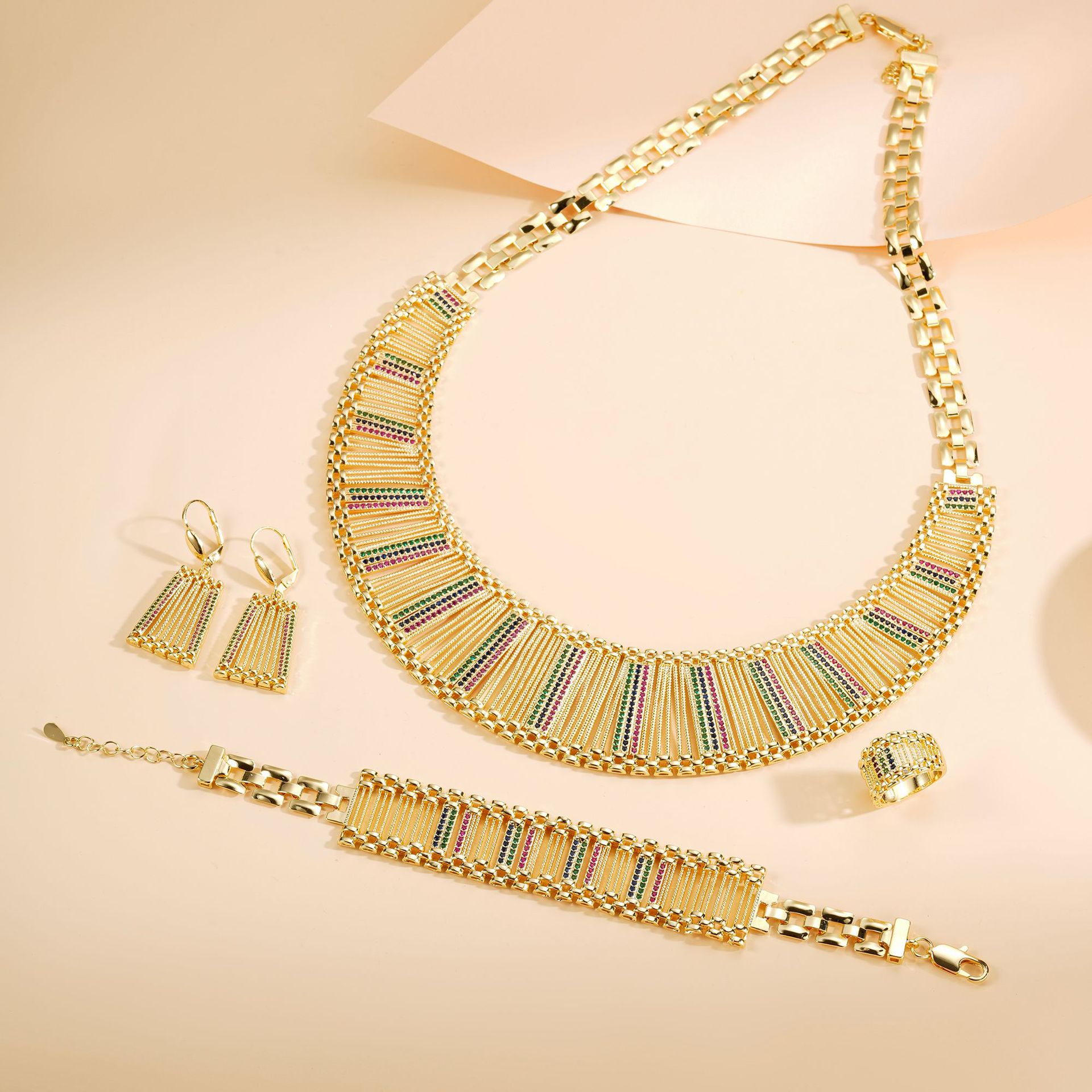 Europa y los Estados Unidos de moda sofisticada alta lujo ligero conjunto de joyas exageradas collares de diamantes de colores pulseras anillos pendientes de cuatro piezas