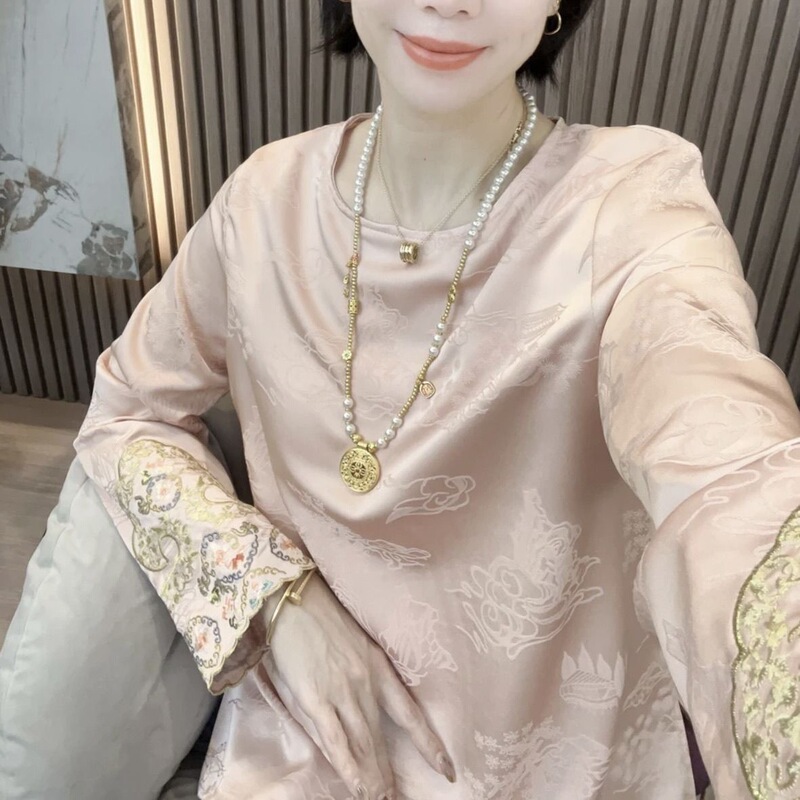 New Chinese-Style National Fashion 2026 Spring New Model, National Trend Heavy Embroidery Loose Fit New Product, National Fashion Versatile Top New Chinese-Style National Fashion 2026 Spring New Model, National Trend Heavy Embroidery Loose Fit New Product, National Fashion Versatile Top