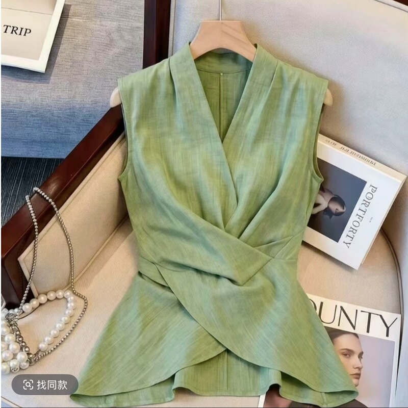 Elegant and Mature V-Neck Irregular Waist-Cinching Sleeveless Shirt for Women, 2026 Summer New Style, Slimming Plus-Size Stylish Top