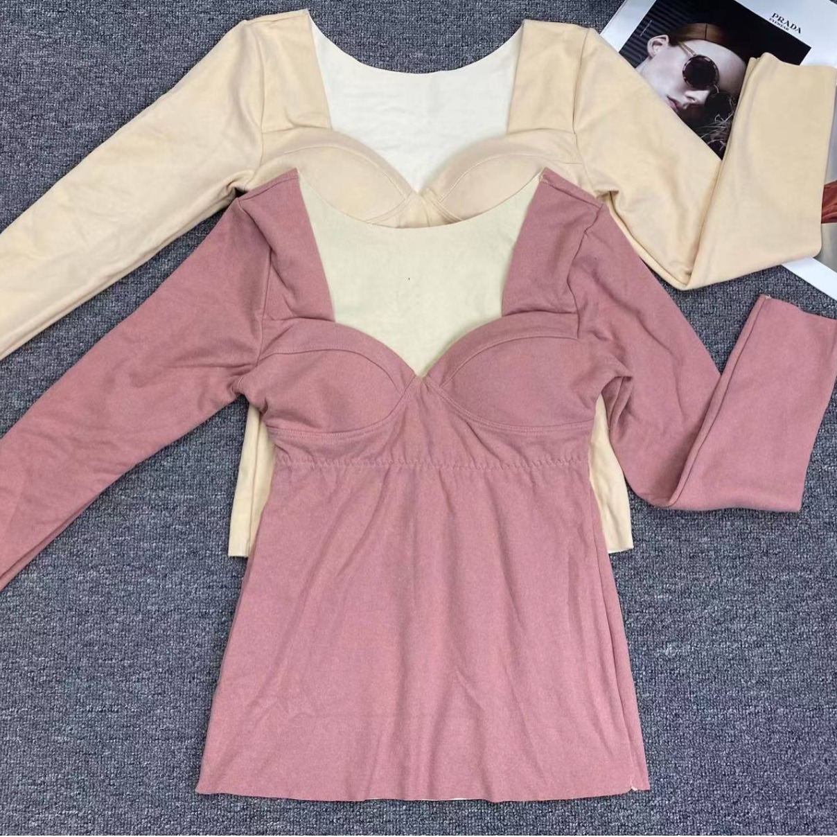 Miscelánea mezcla de chaleco de terciopelo caliente super elástico y cómodo con almohadilla de pecho gruesa sin vestir