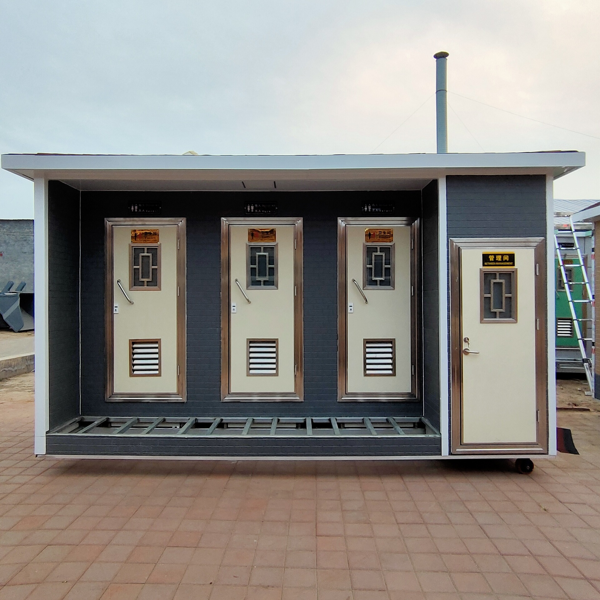 Ventas de fábrica sala de contenedores sala de baño caja de embalaje sala de montaje de aseo móvil guardia de entrada sala de juntas móvil