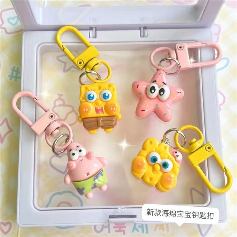 Nuevo colgante de dibujos animados mediano Bob Esponja Pai Big Star Llavero Chica Mochila escolar Bolsos Accesorios Regalo Novia